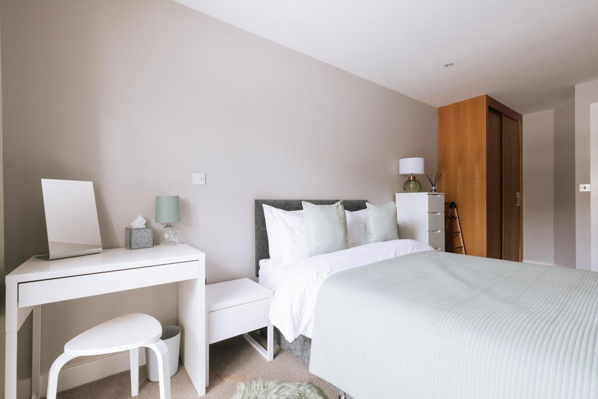 Contemporary 1bd Flat - Centre! Apartment Bristol