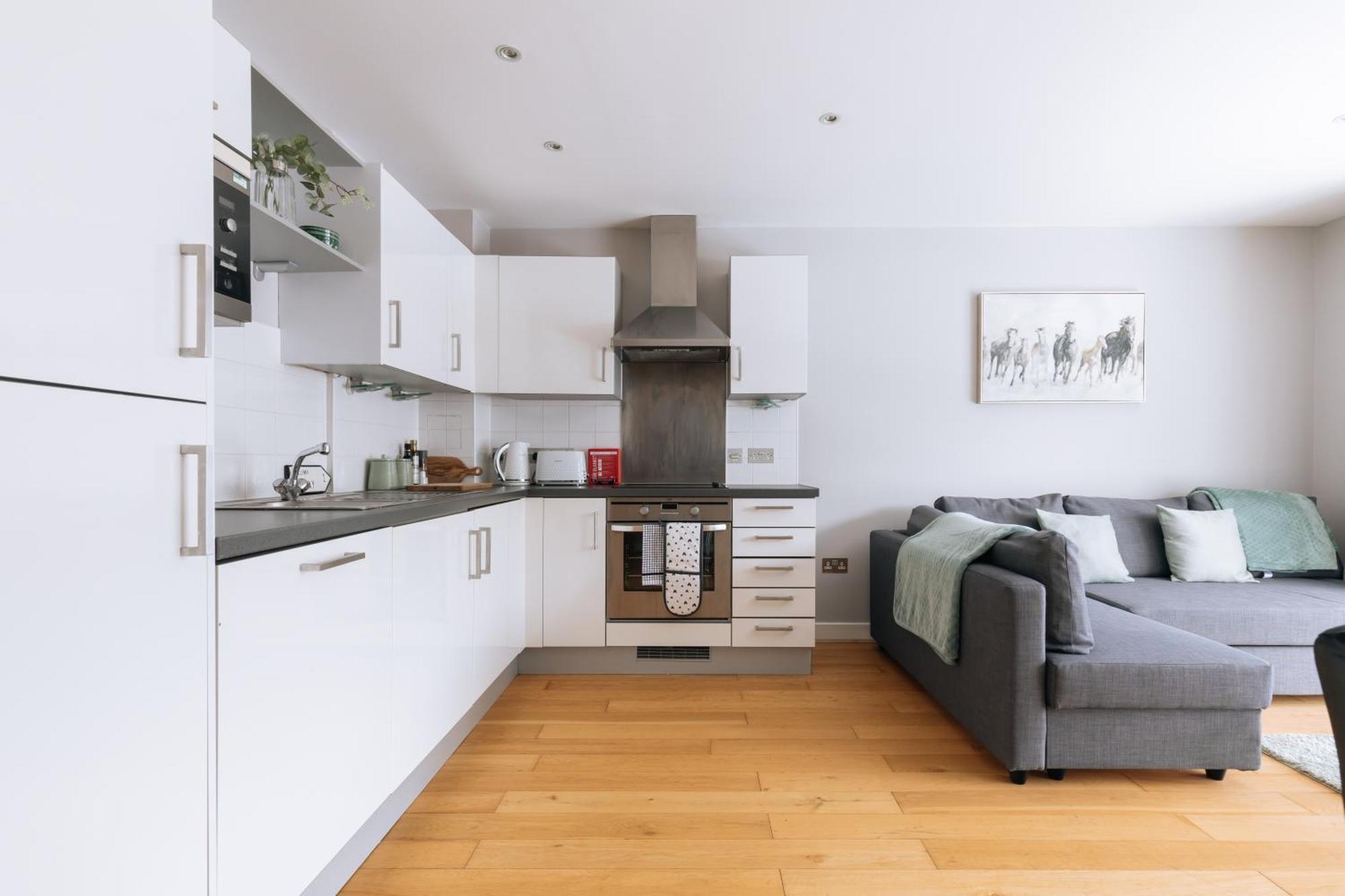 Apartment Contemporary 1bd Flat - Centre! *