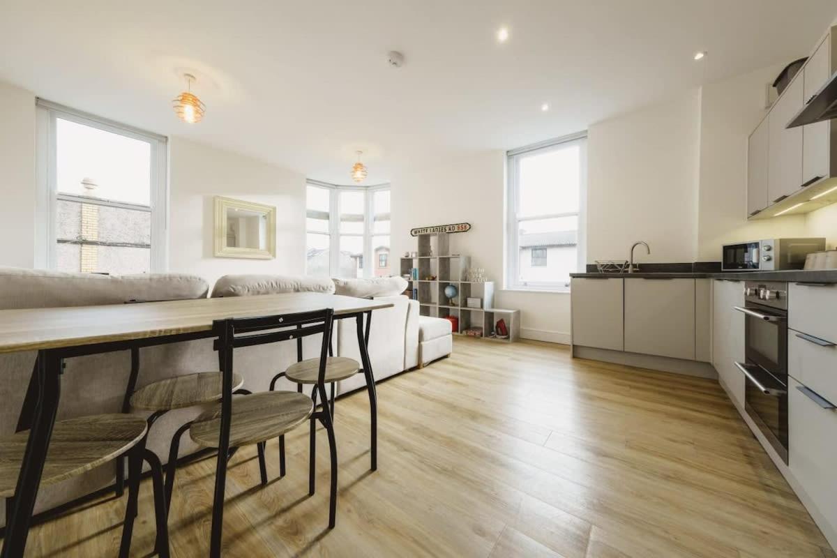 Apartment West Street 194- Hopewell *