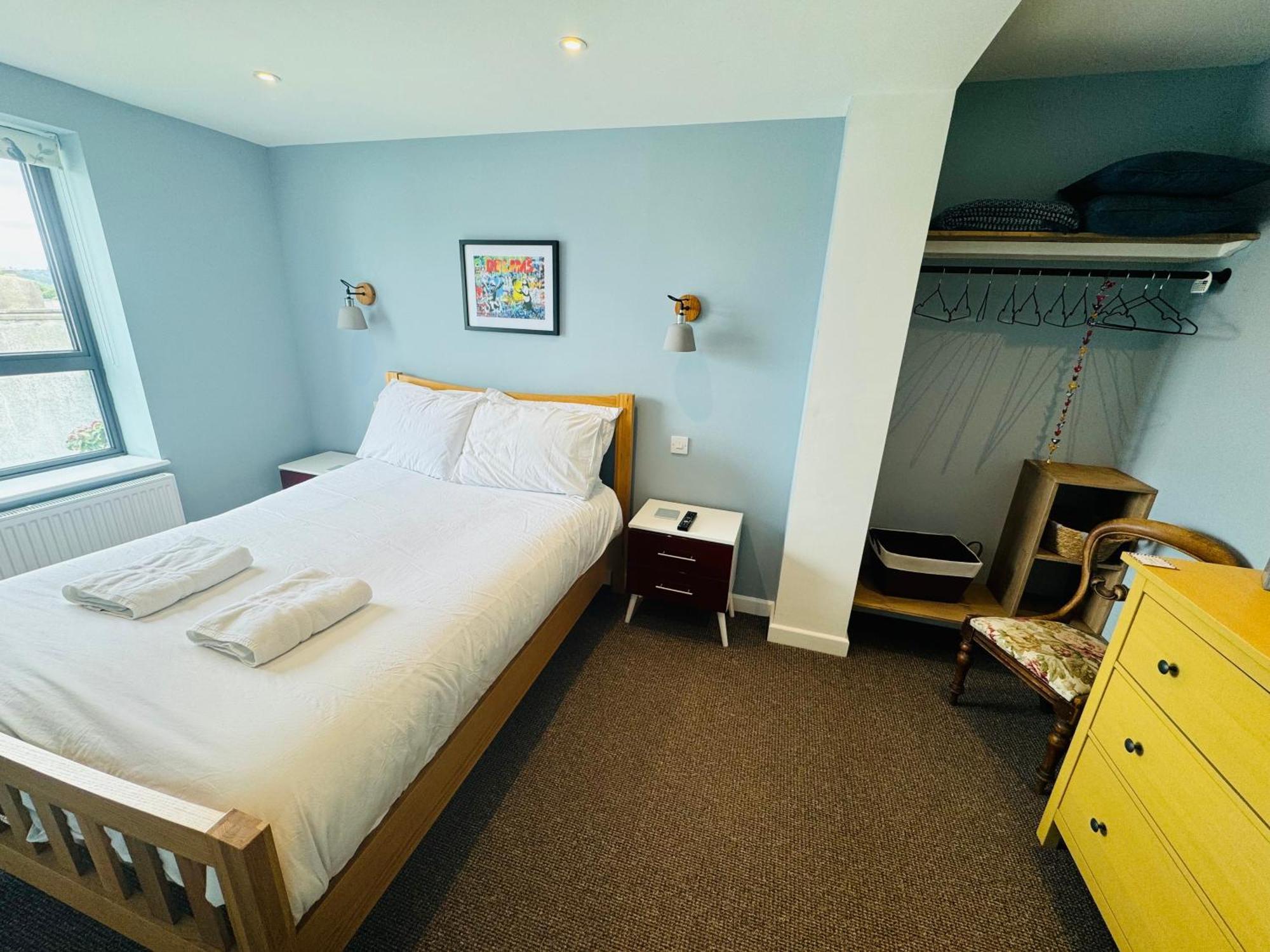 Modern & Vintage Inspired In Old Totterdown