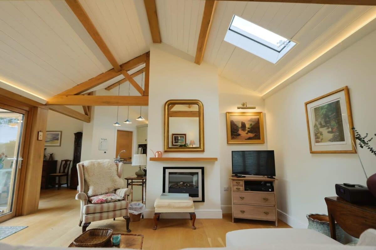 Musthay Mews Tockington Holiday home Bristol