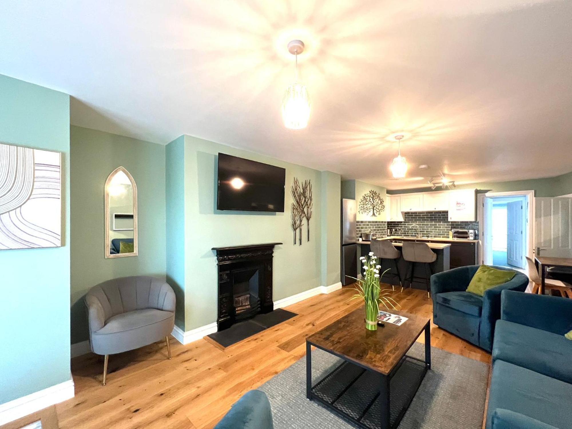 2 Bedroom Stopoverz * Bristol