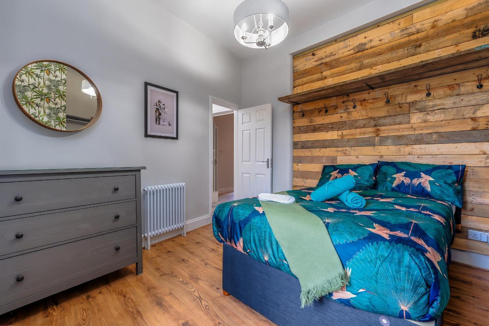 Apartment Modern Serviced Apartment: Views Of Village Center *