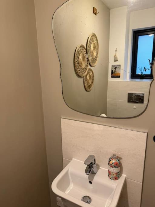 Au Naturel With Private Parking Villa *