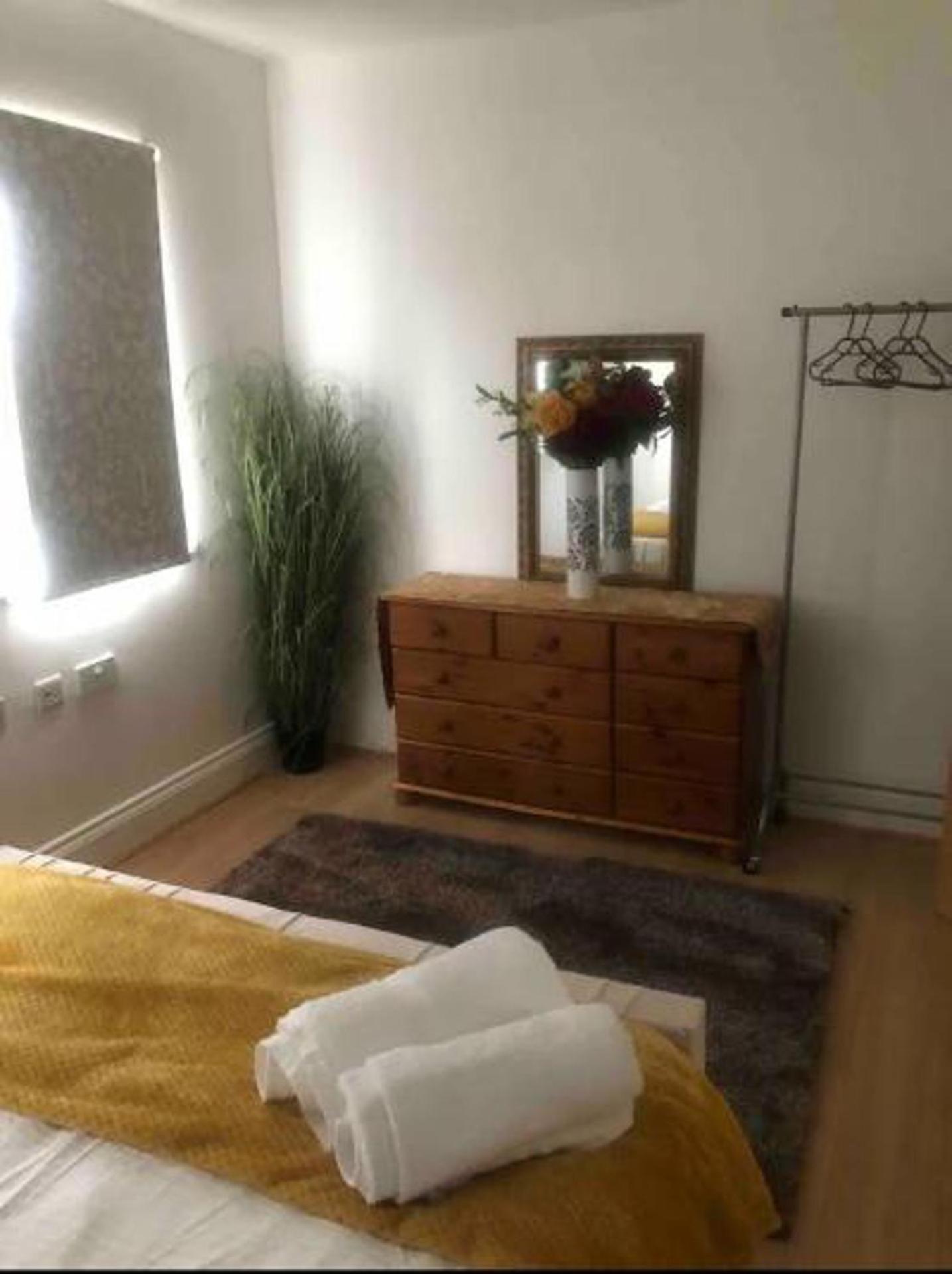 Stunning 3-bed House In Holiday home
