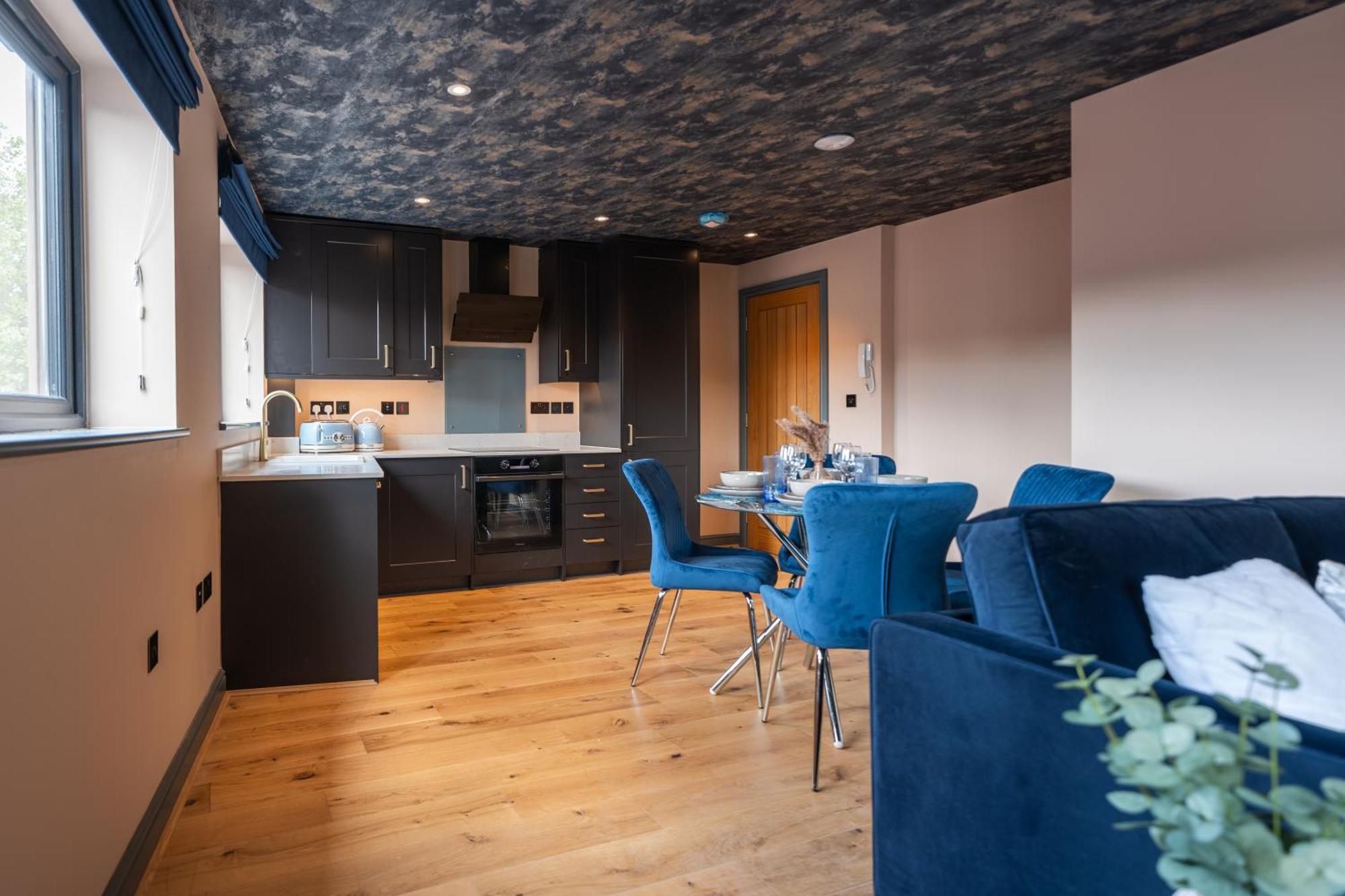 Swiper - 1 Bedroom Luxury By Mint
