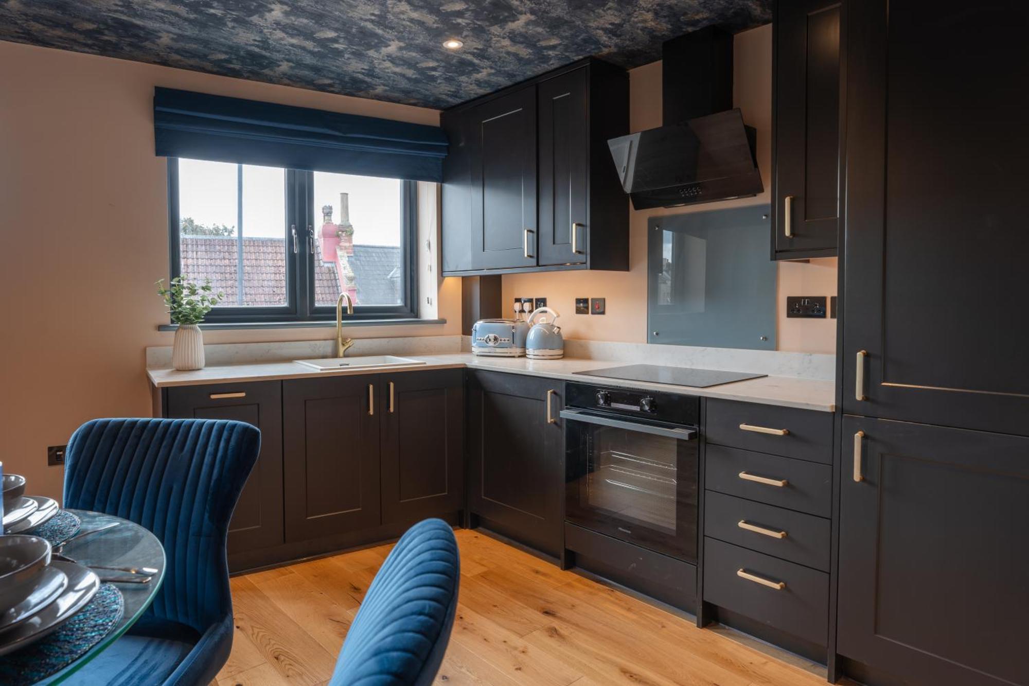 Swiper - 1 Bedroom Luxury By Mint Apartment Bristol