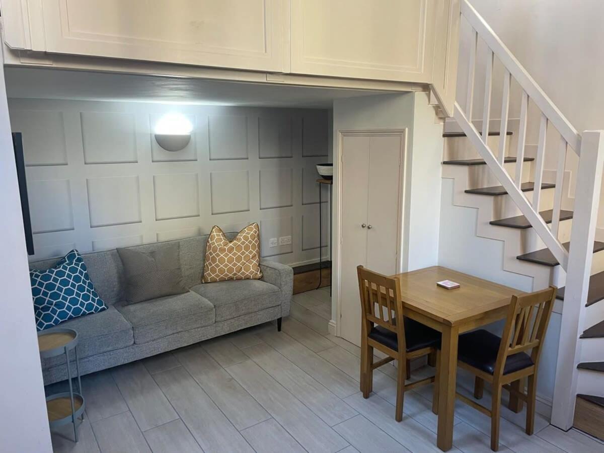 The Coach House, Clifton And Parking - Hopewell *