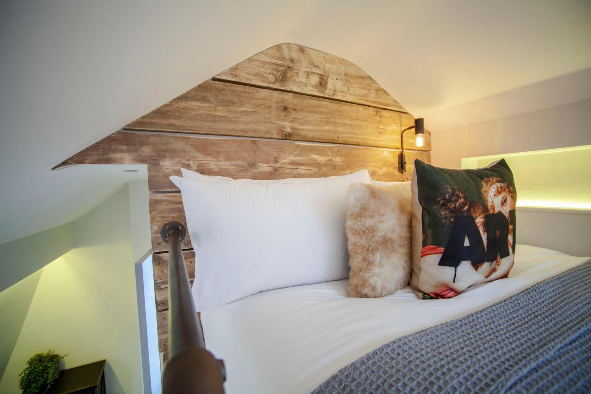 Higgihaus Aparthotel, Clare Street *