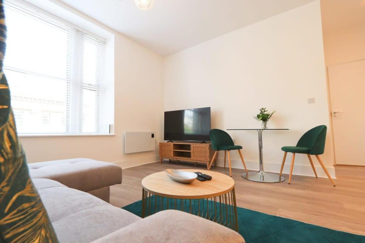 Alliance 209 Apartment