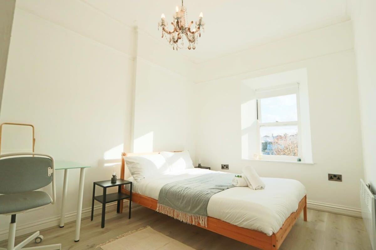 Manilla 3 Bedroom Floor Flat Apartment
