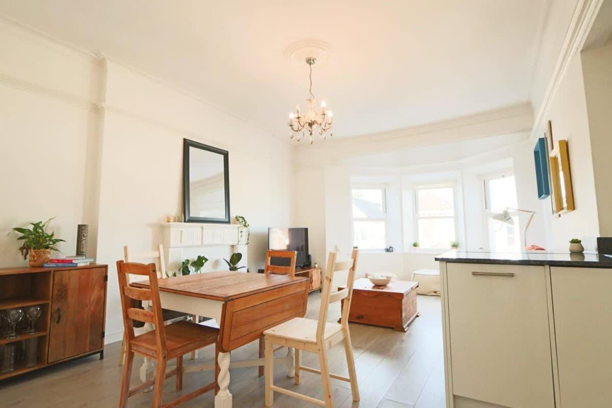 Manilla 3 Bedroom Floor Flat