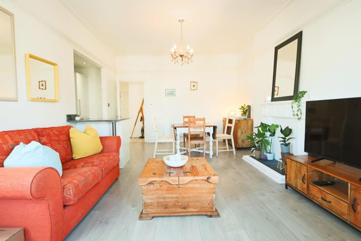 Manilla 3 Bedroom Floor Flat Apartment