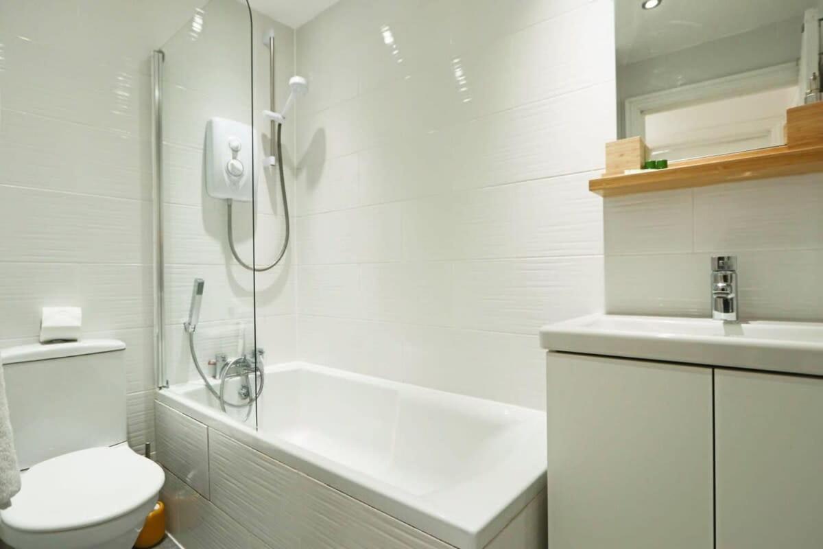 Apartment Manilla 3 Bedroom Floor Flat Bristol