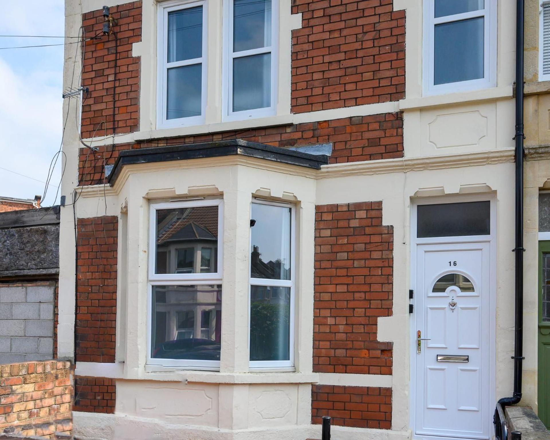 Brislington Base Super Convenient In South West By Staystaycations Apartment