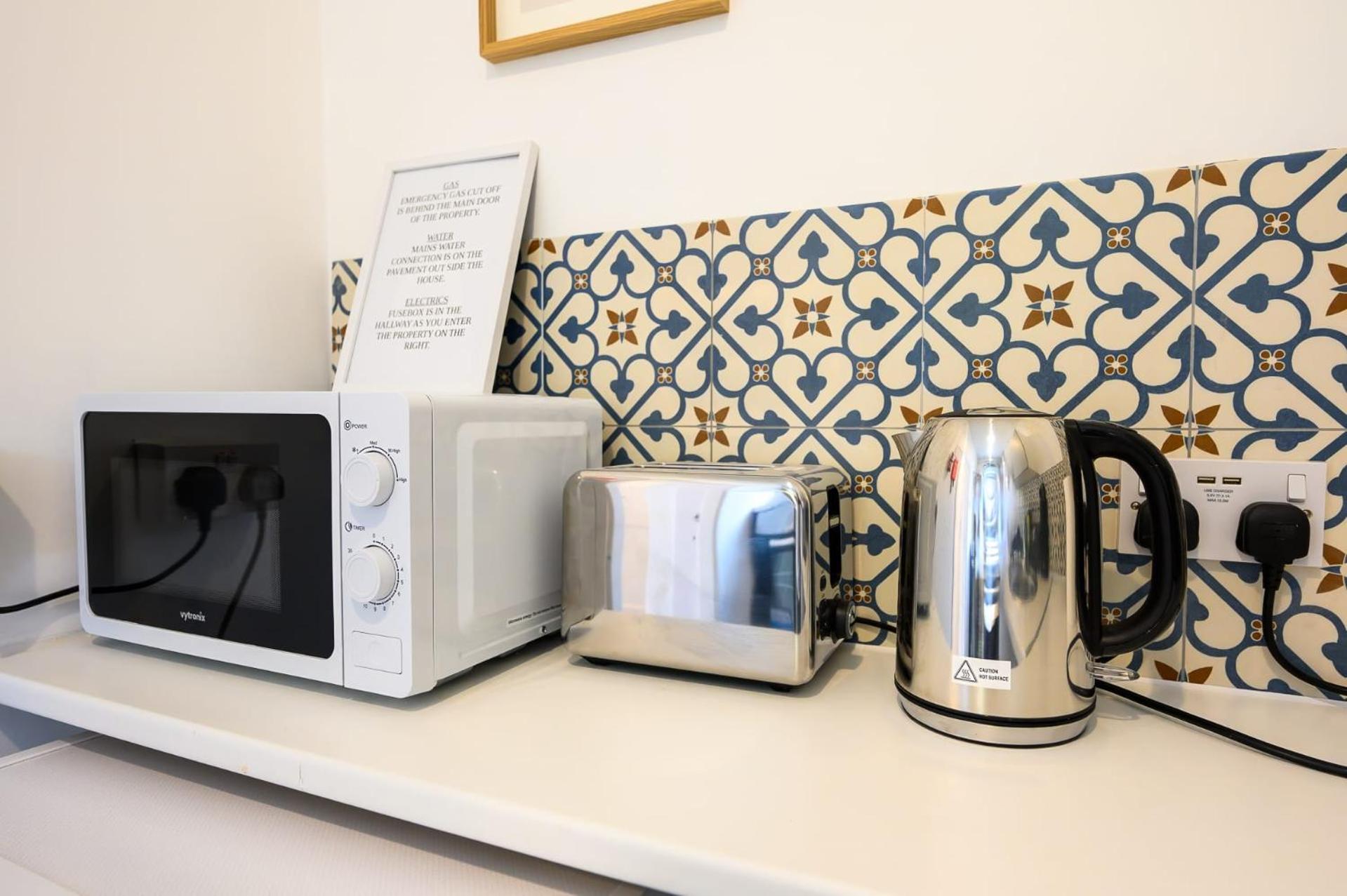 Brislington Base Super Convenient In South West By Staystaycations