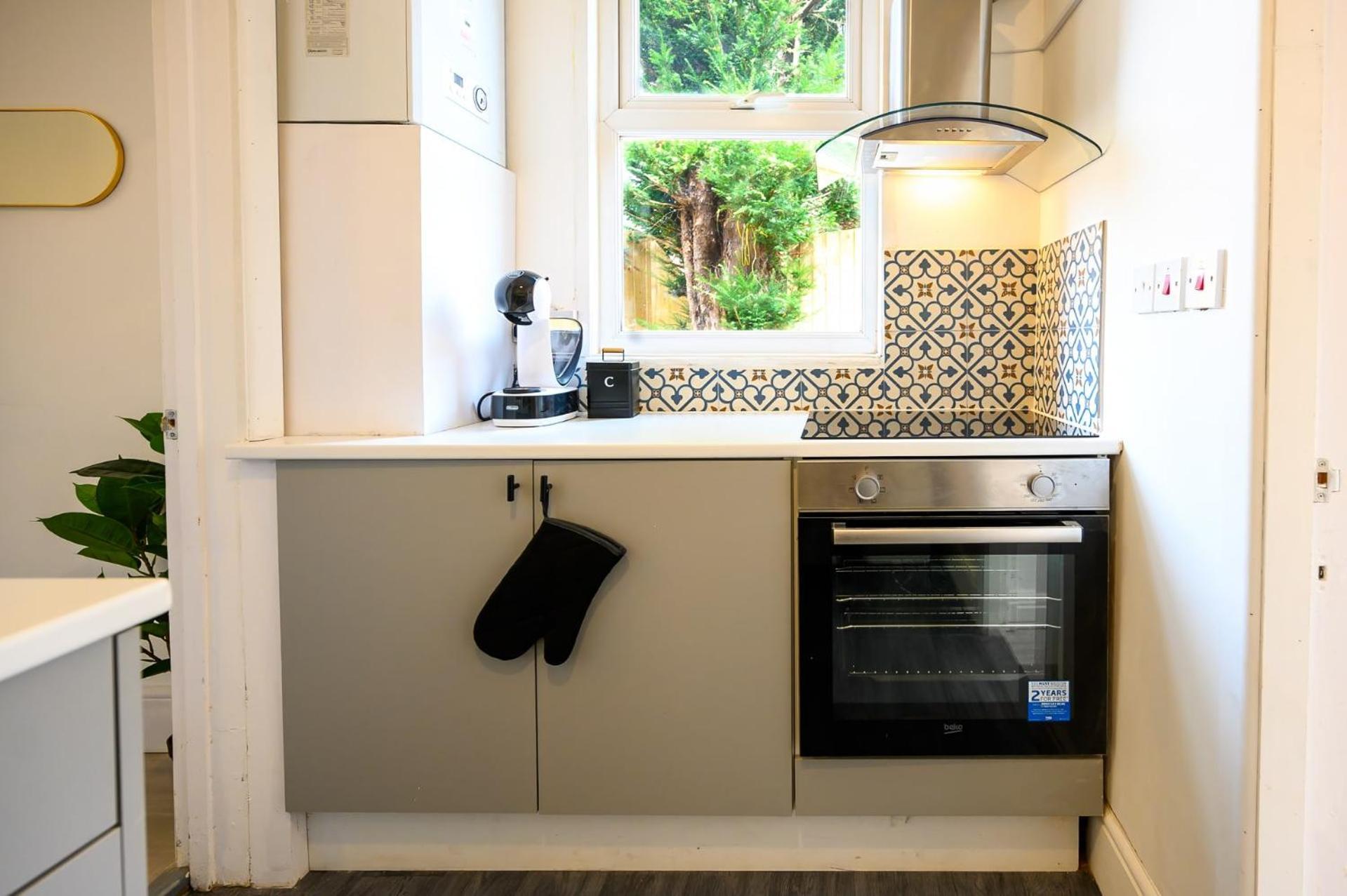 Brislington Base Super Convenient In South West By Staystaycations * Bristol
