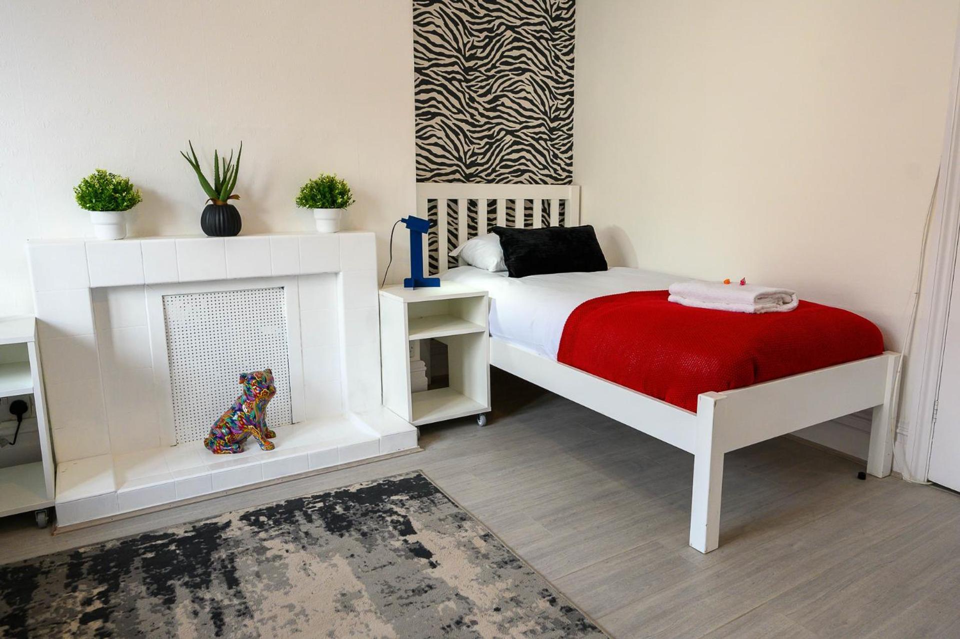 Brislington Base Super Convenient In South West By Staystaycations Apartment Bristol