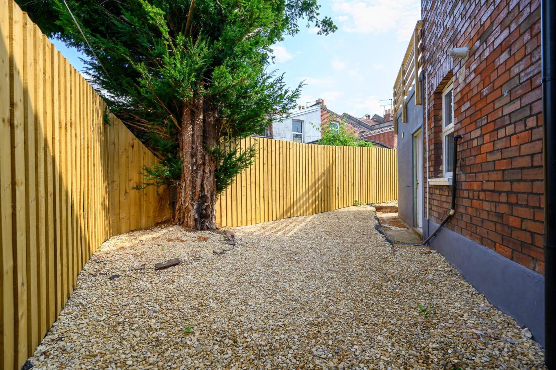 Apartment Brislington Base Super Convenient In South West By Staystaycations