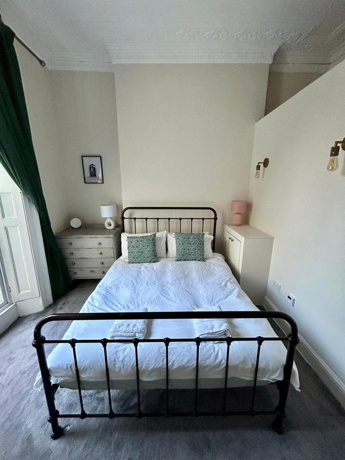 Apartment Clifton