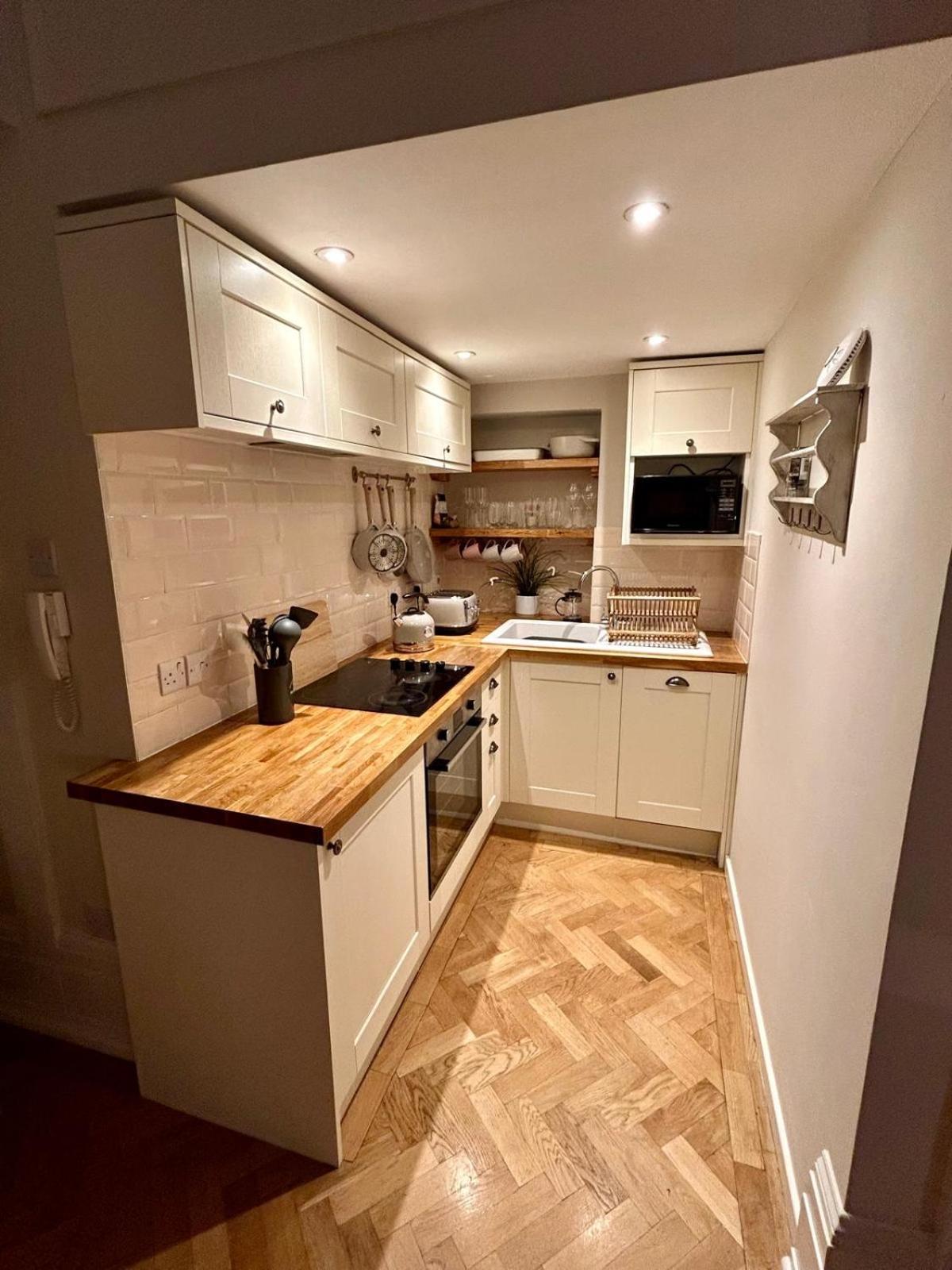 Apartment Clifton