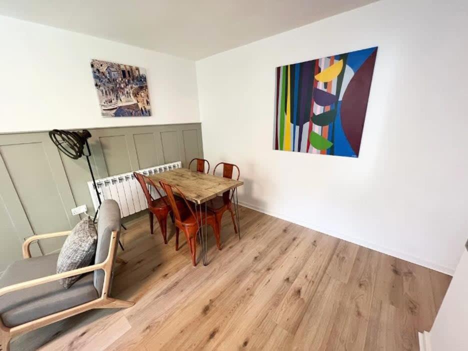 Apartment Montague One Bedroom Flat With Parking Bristol