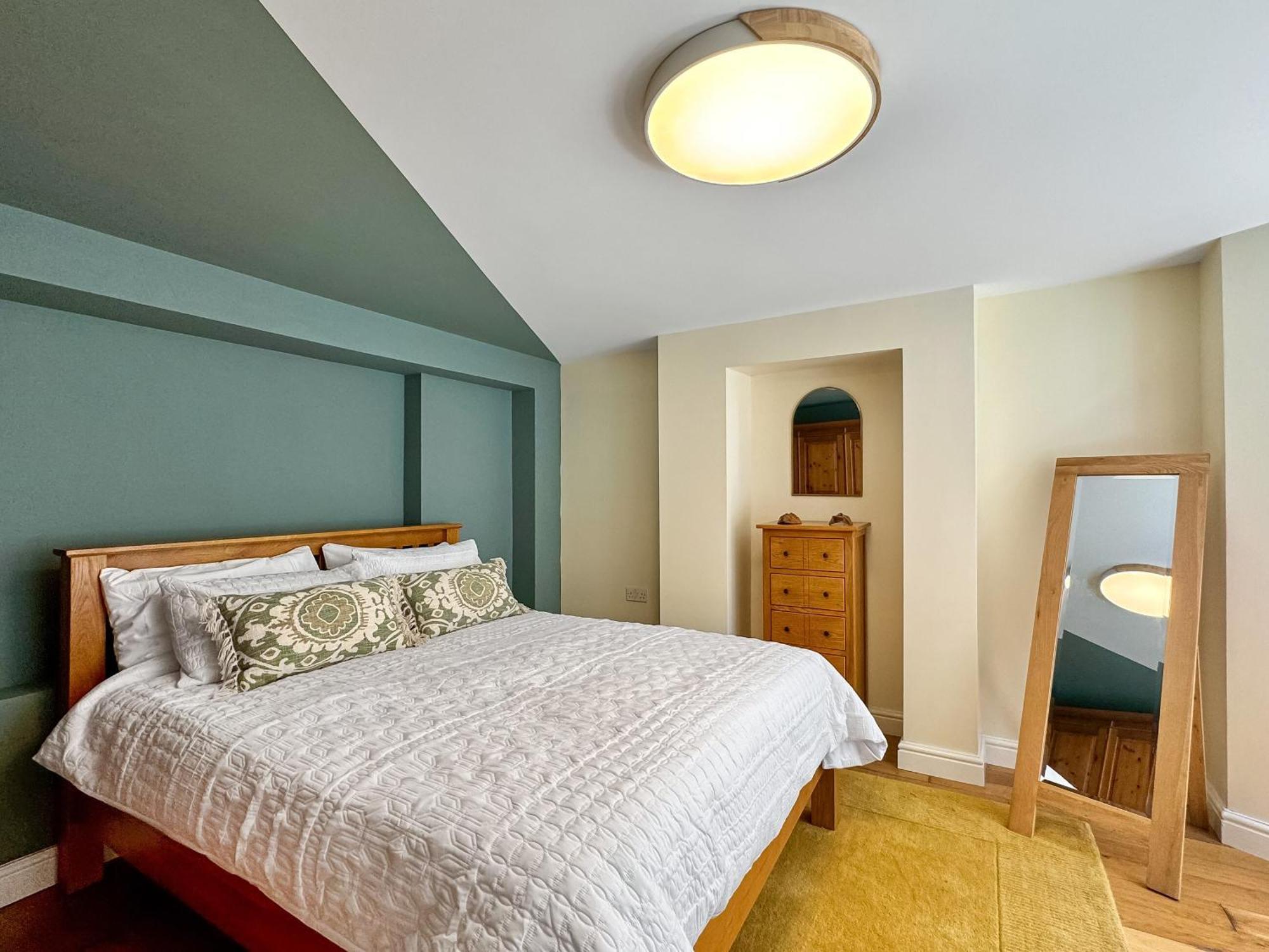 Treetops Holiday home Bristol