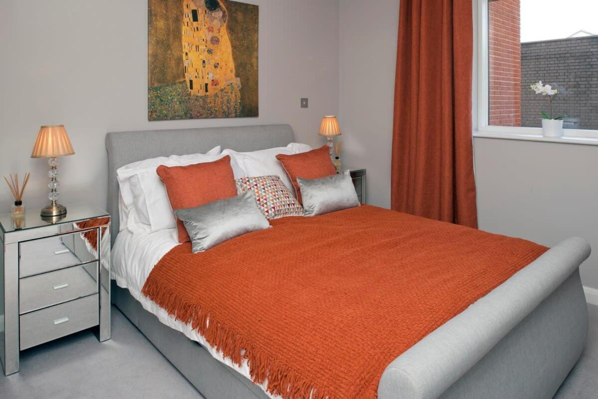 Deluxe Townhouse Next To Cabot Circus Bristol