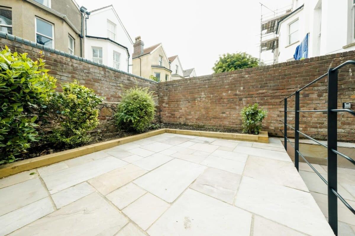 Grange Road Two Bedroom Flat Apartment Bristol