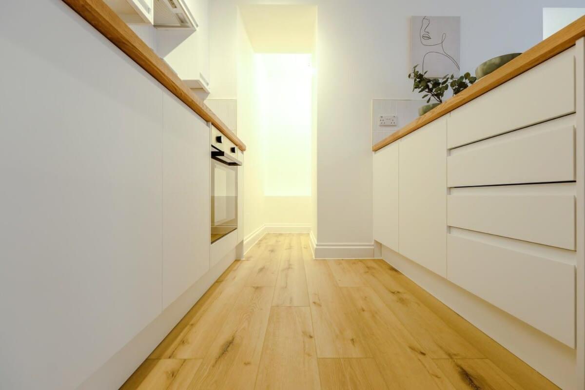Grange Road Two Bedroom Flat Apartment Bristol