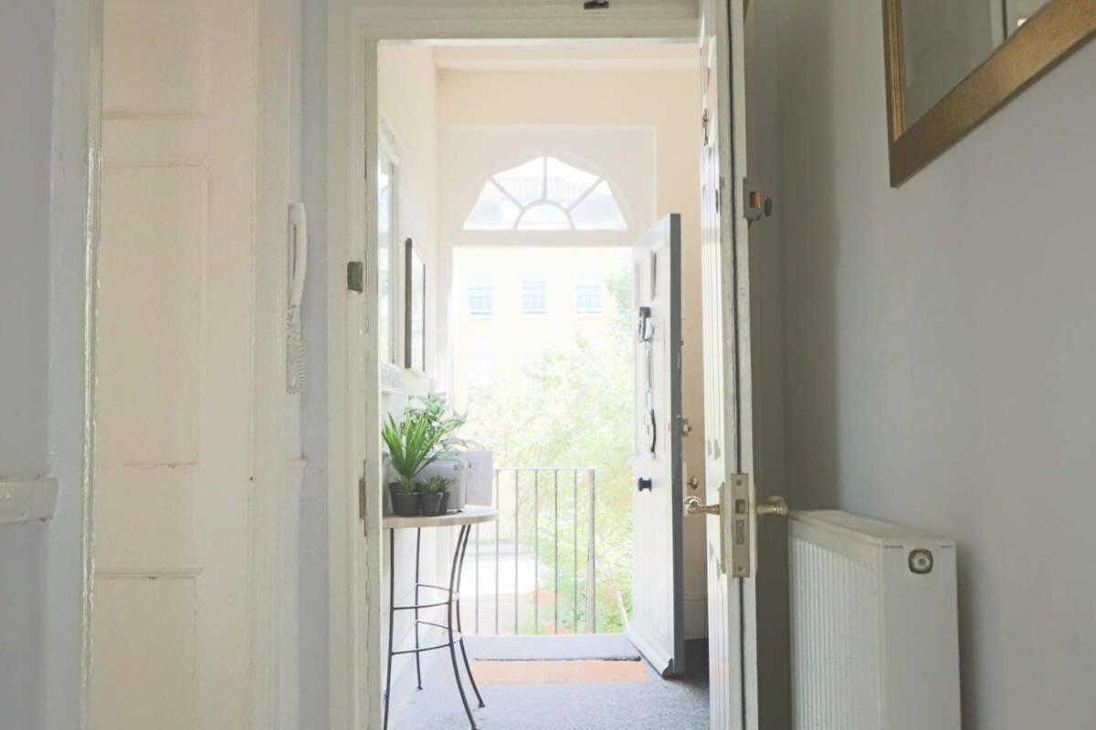 Apartment Kingsdown Hall 2 With Parking