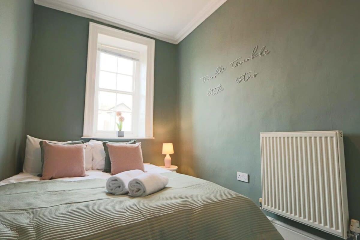 Kingsdown Hall 2 With Parking Apartment *