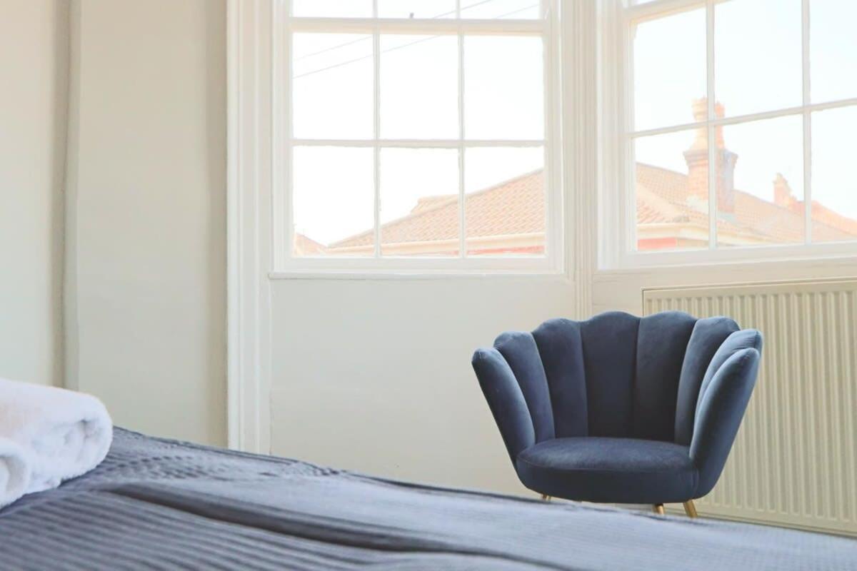 Kingsdown Hall 2 With Parking Apartment *