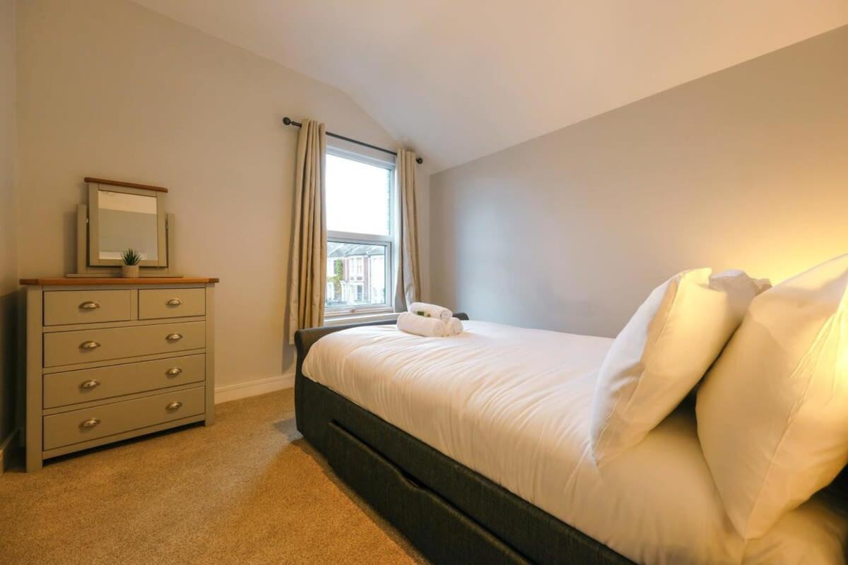 Apartment Raleigh 2 Bedroom Flat *