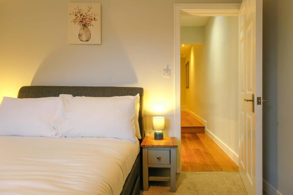 Raleigh 2 Bedroom Flat *
