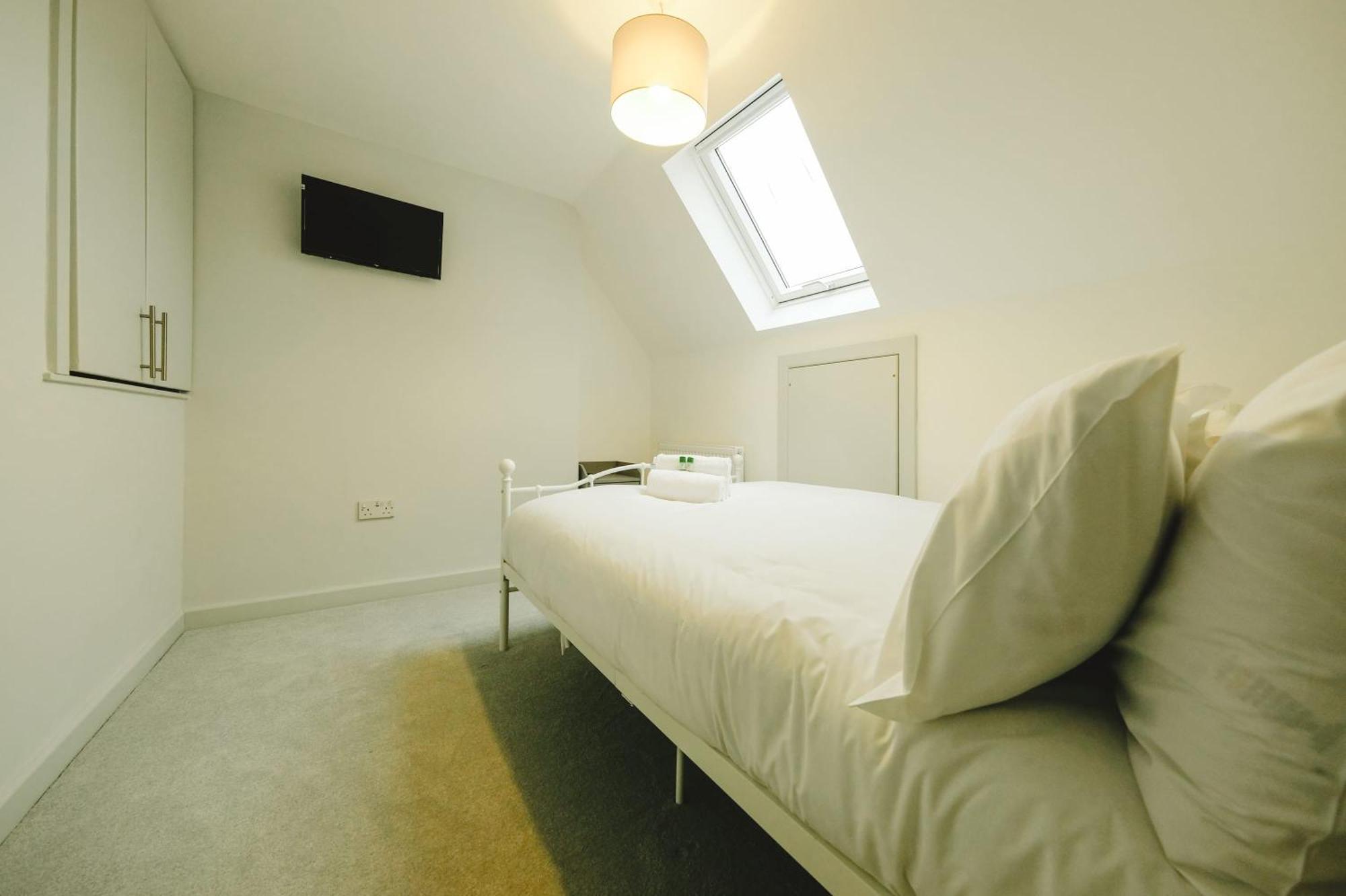Wordsworth 6 Bedroom House * Bristol