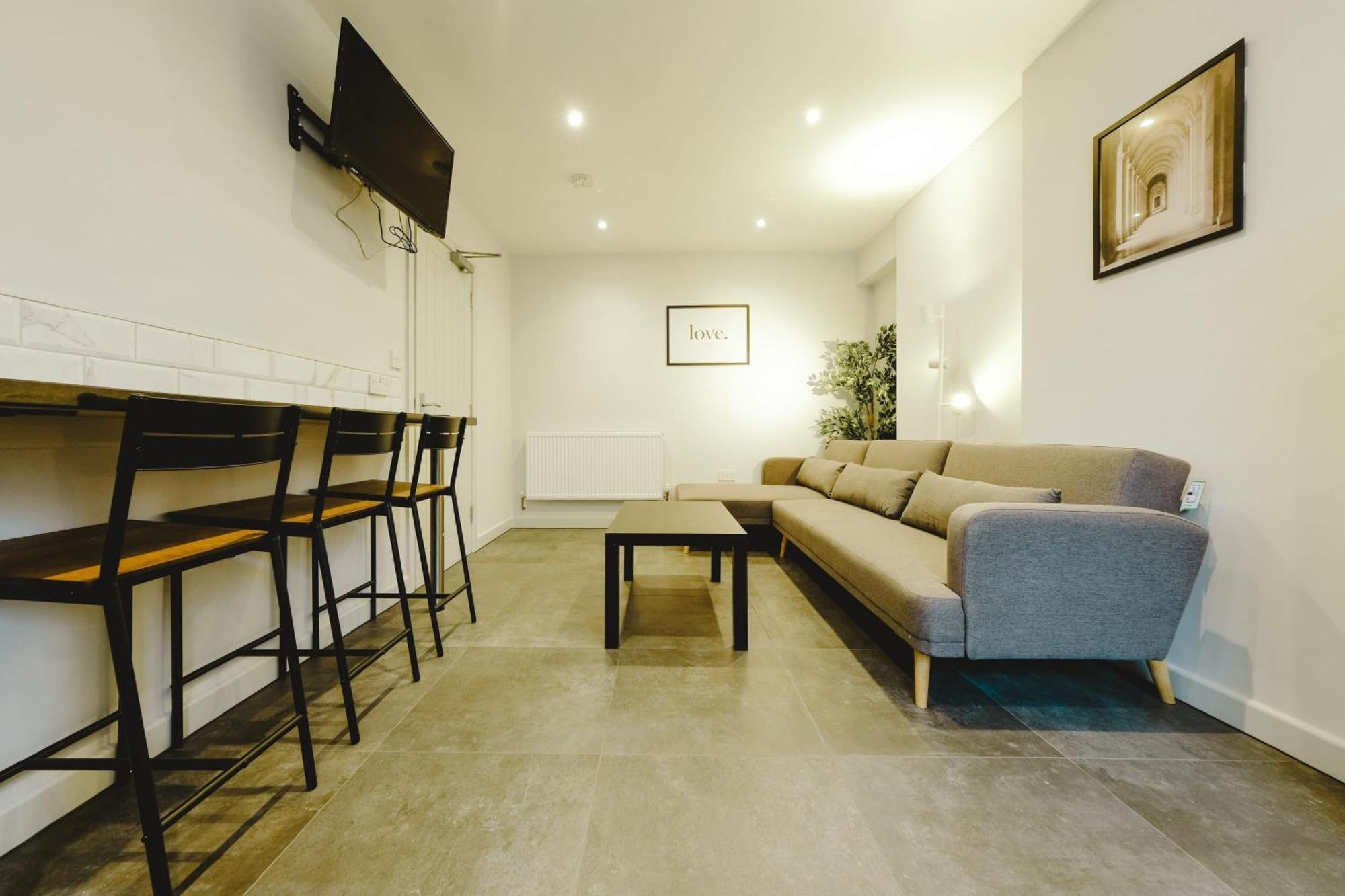 Wordsworth 6 Bedroom House Bristol