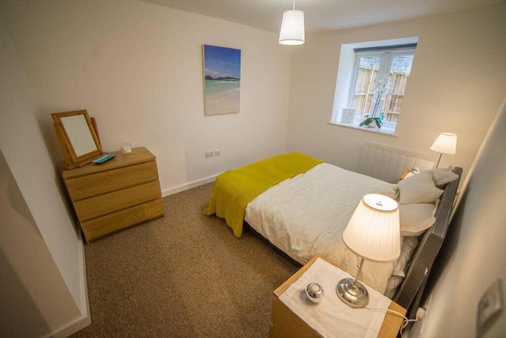 Apartment Champion Court Two Bedroom Flat Bristol