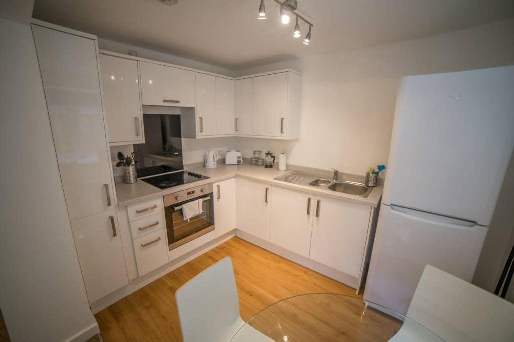 Champion Court Two Bedroom Flat * Bristol