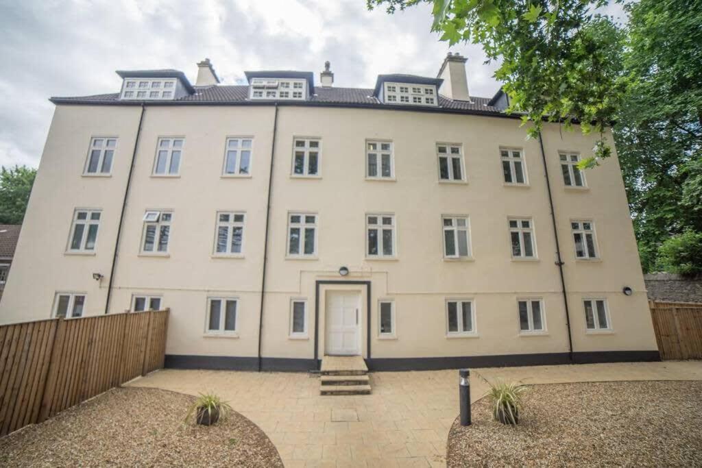 Champion Court Two Bedroom Flat Bristol