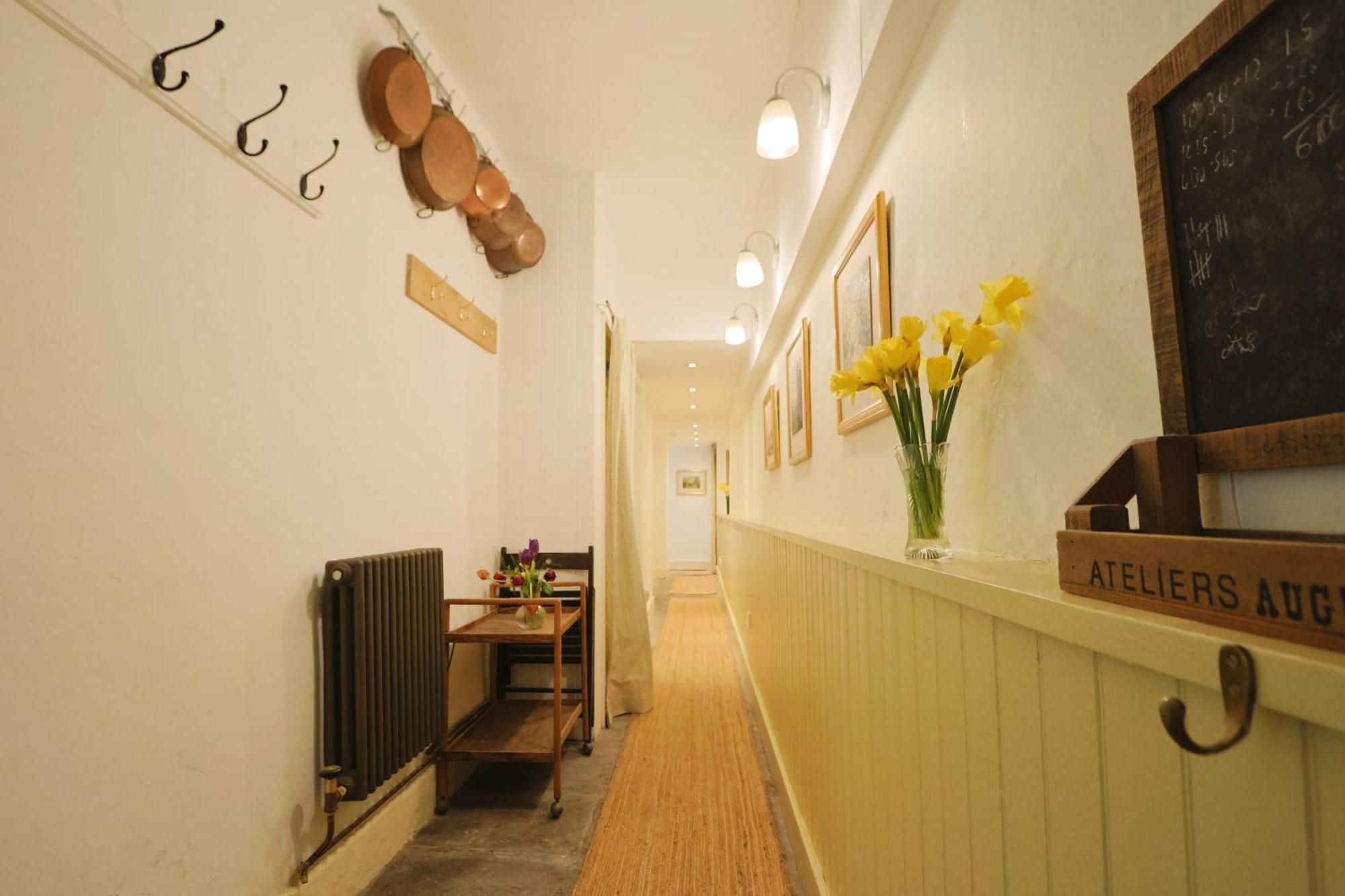 Apartment Two Bedroom Flat In Caledonia Place