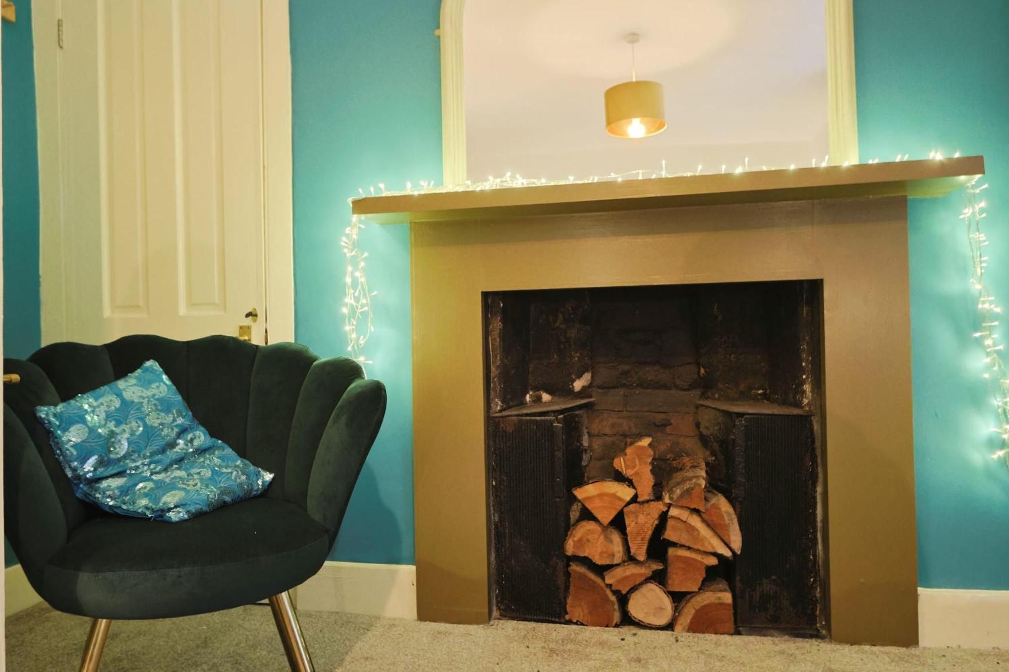 Two Bedroom Flat In Caledonia Place Apartment Bristol