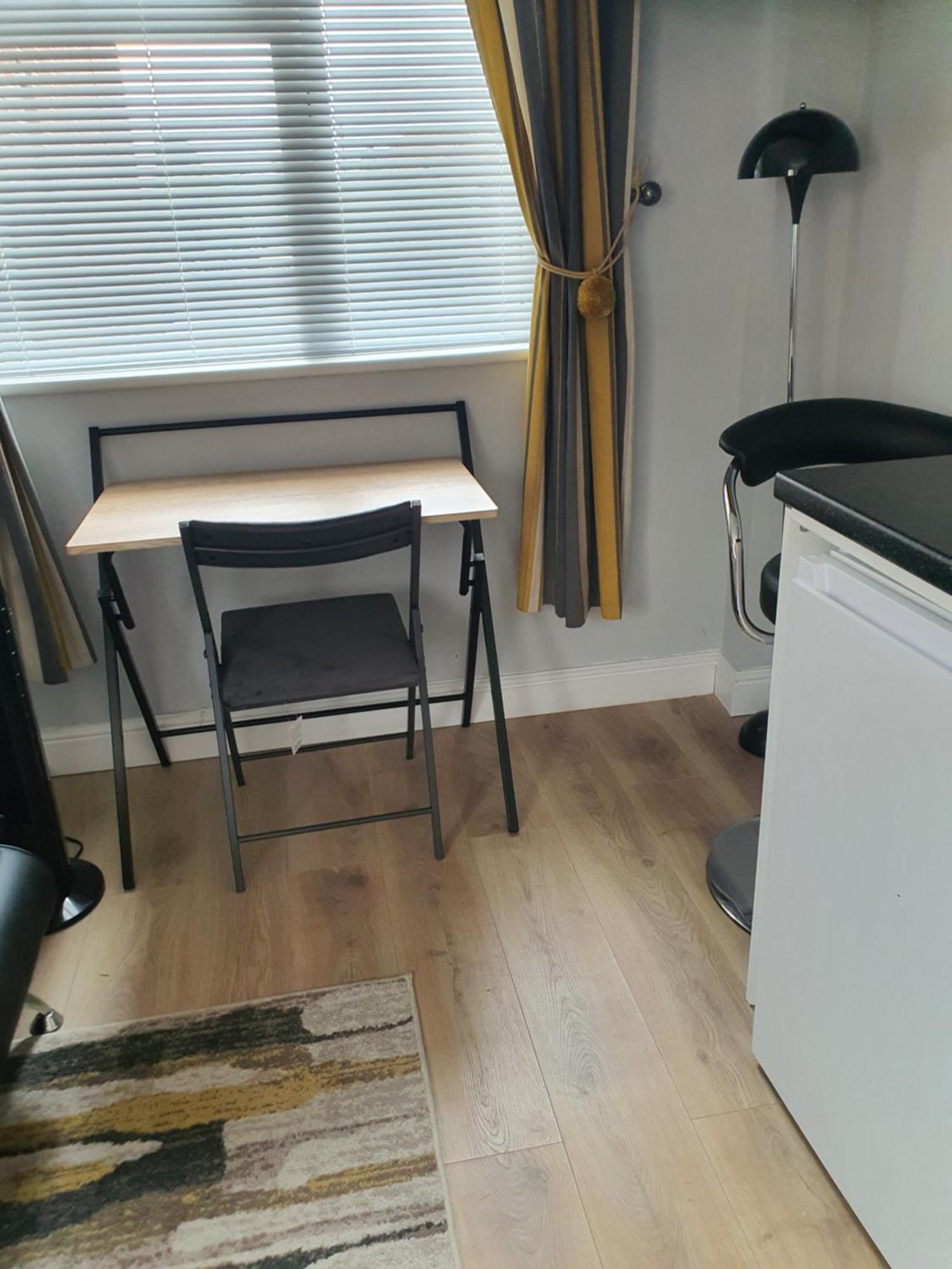 Apartment Ivory *