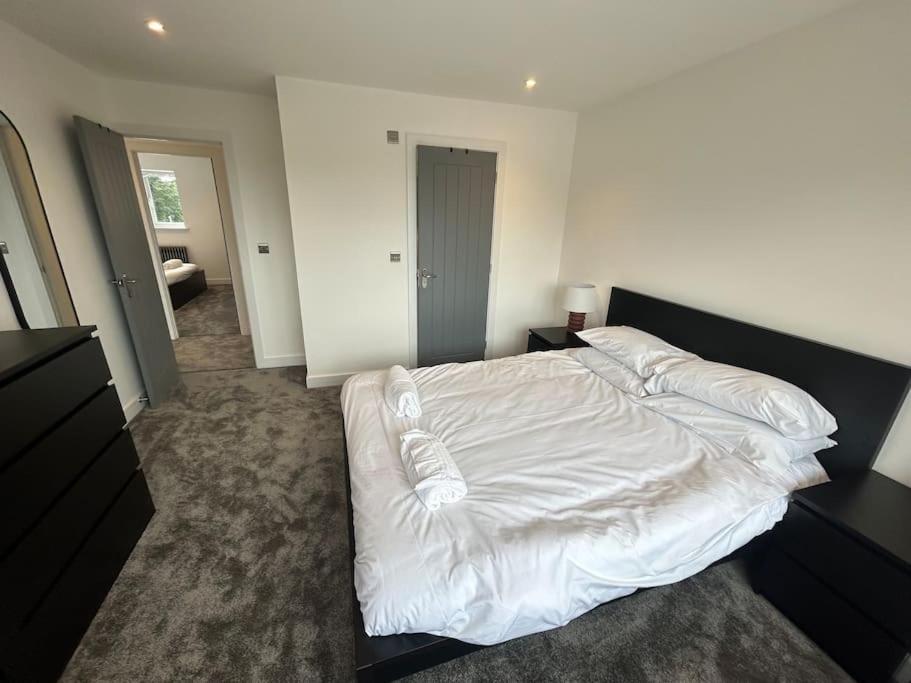 Holiday home Luxury 4 Bedroom House