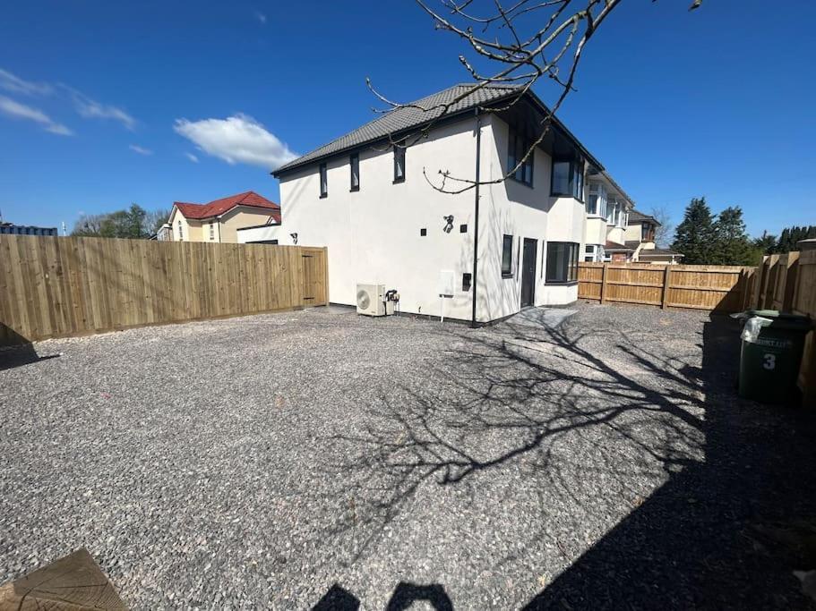Luxury 4 Bedroom House Bristol