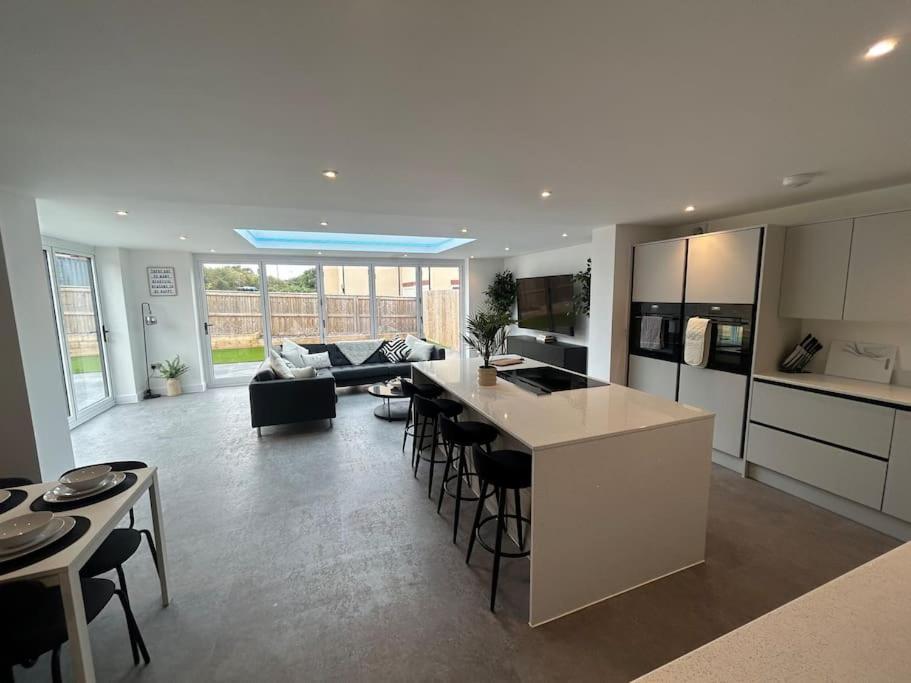 Holiday home Luxury 4 Bedroom House Bristol