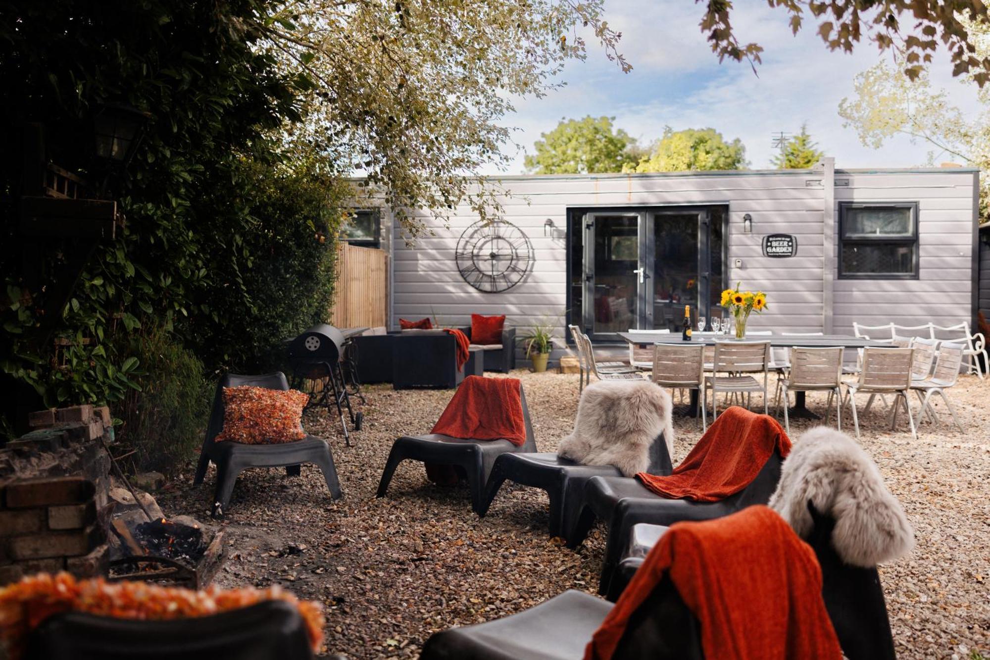 Holiday home The Pine Including Games Room, Camp Fire & Hot Tub Bristol