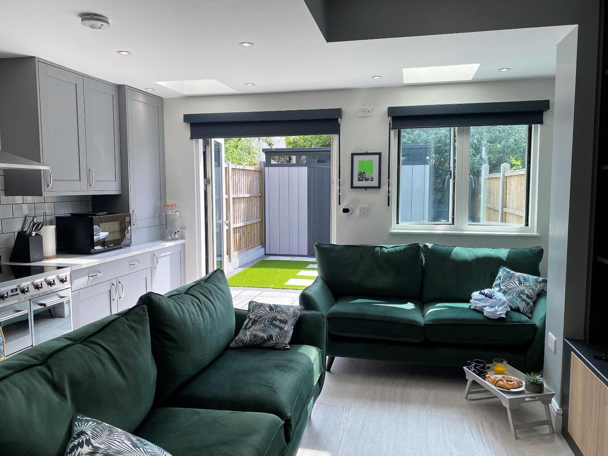 Superb Townhouse Near Vibrant Gloucester Road * Bristol