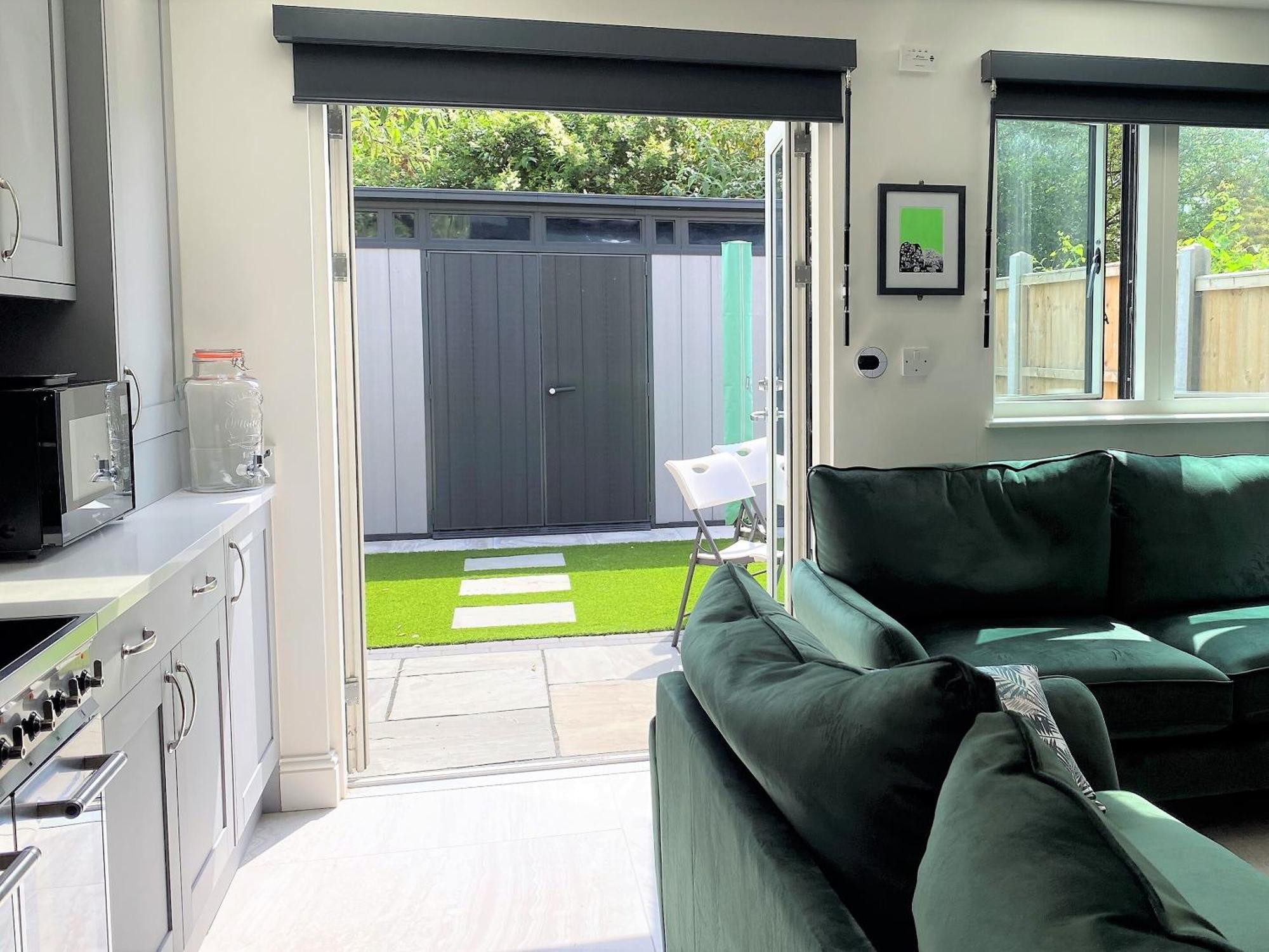 Holiday home Superb Townhouse Near Vibrant Gloucester Road