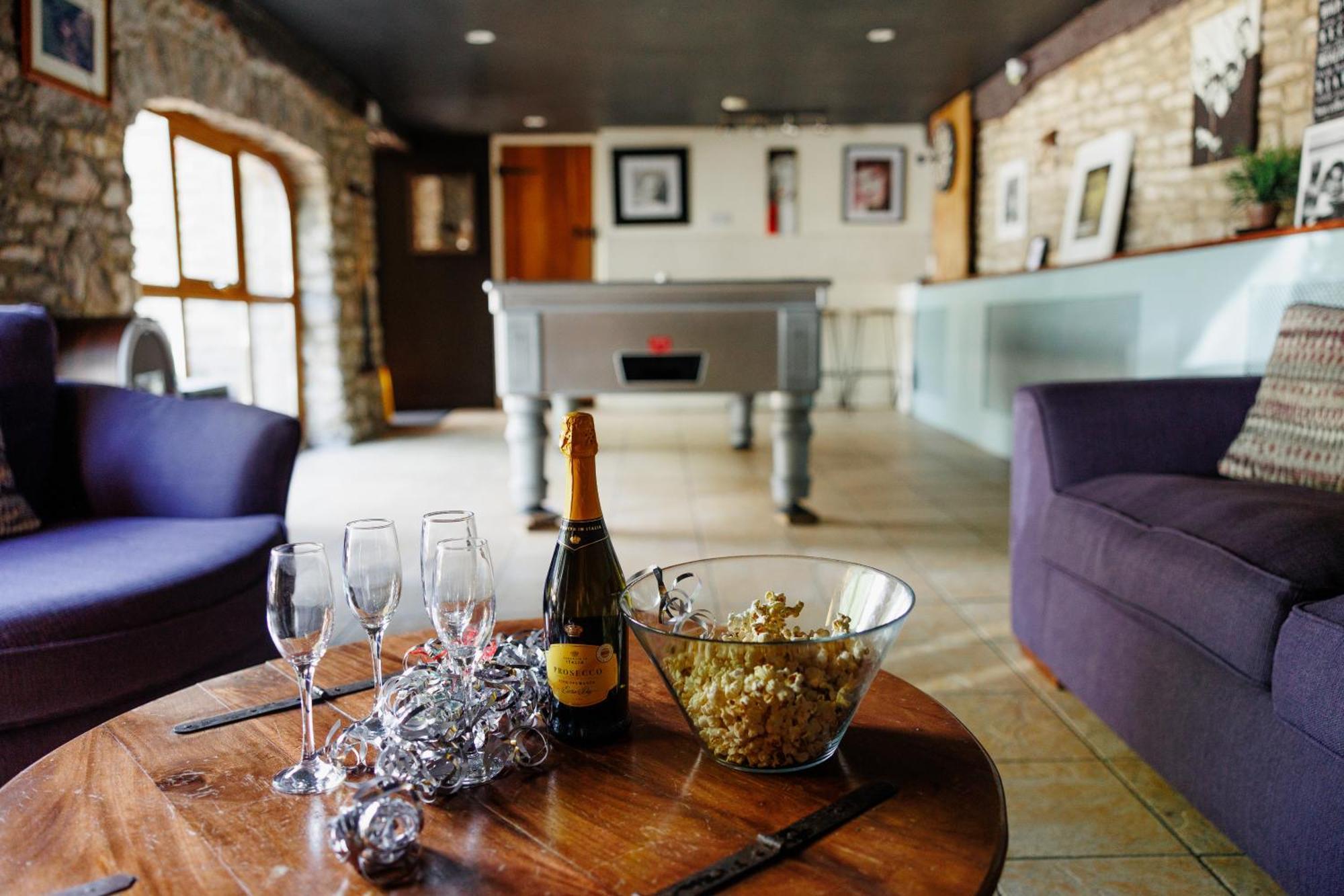 The West Barn Near Bath, Sleeps 24 And 2 Hot Tubs Bristol